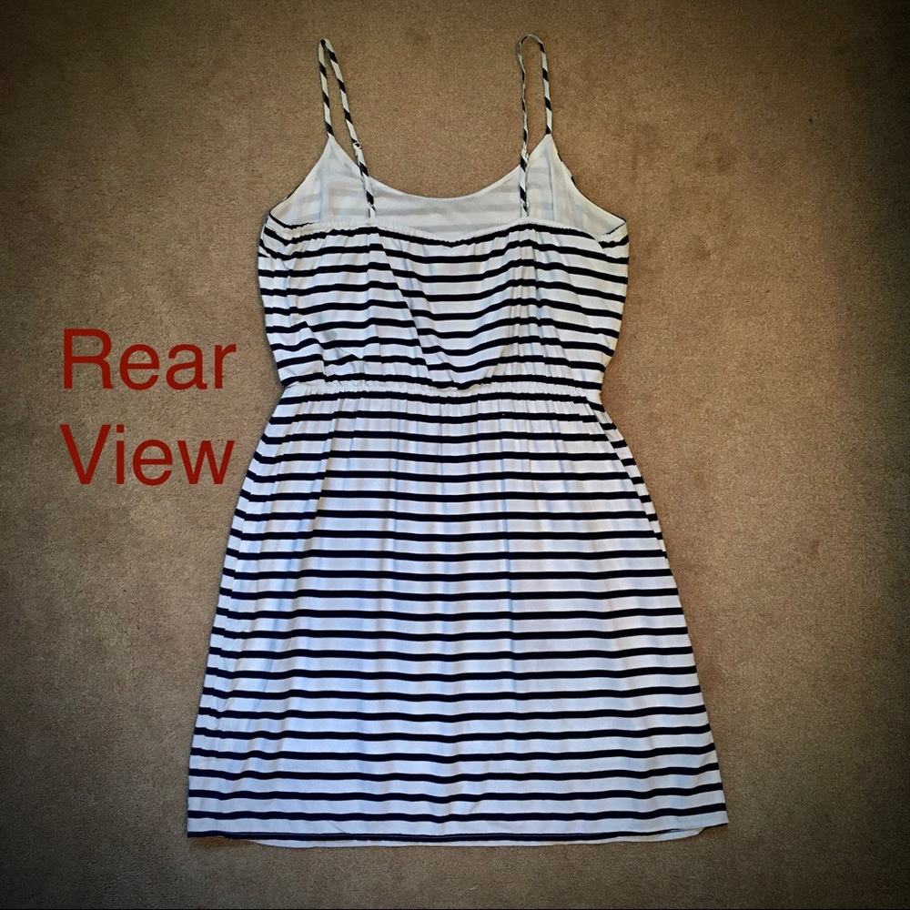 Old Navy Women's Sundress - Picture 12 of 12